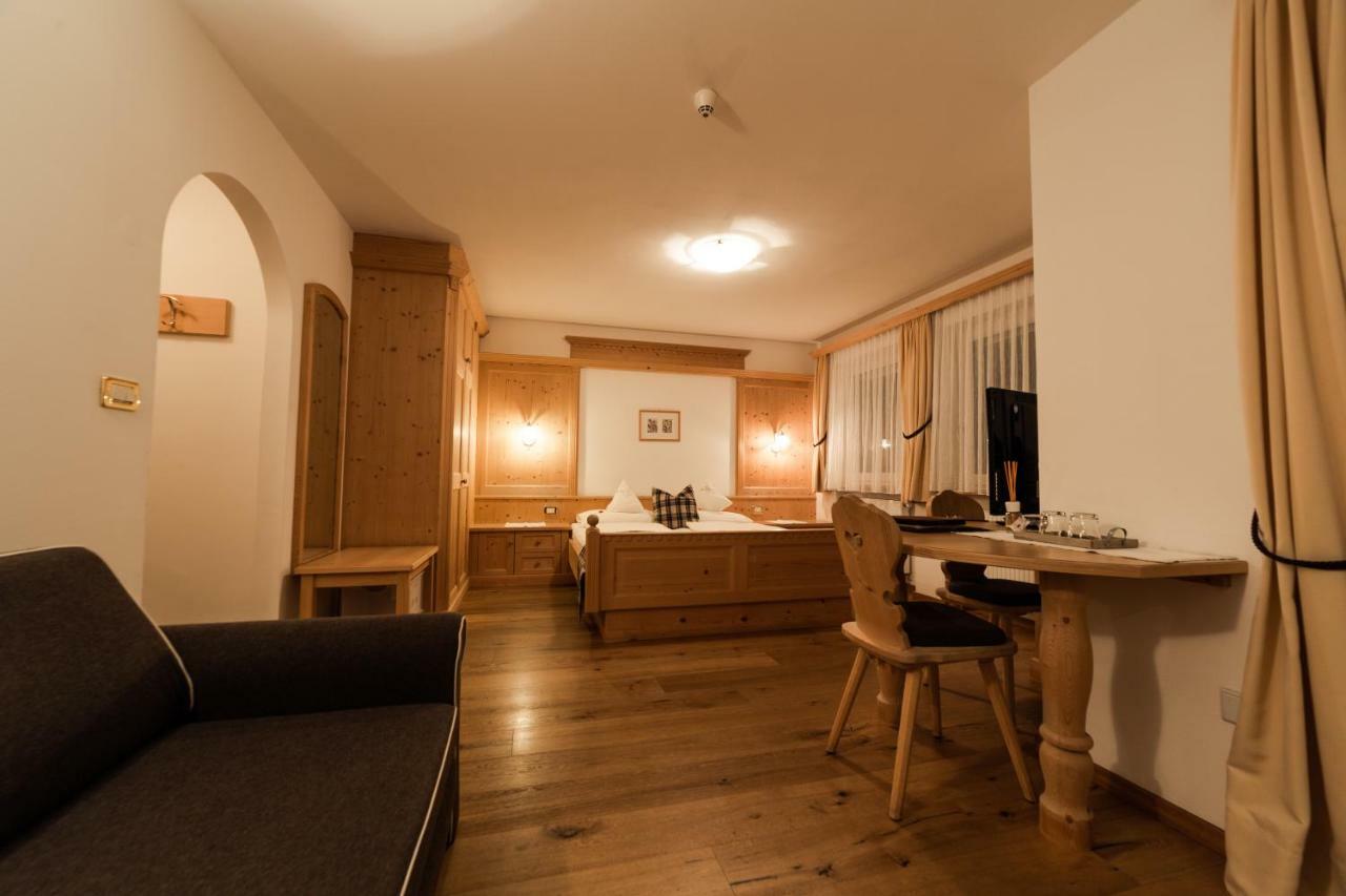Garni Villa Erna Сельва-ді-Валь-Гардена Екстер'єр фото